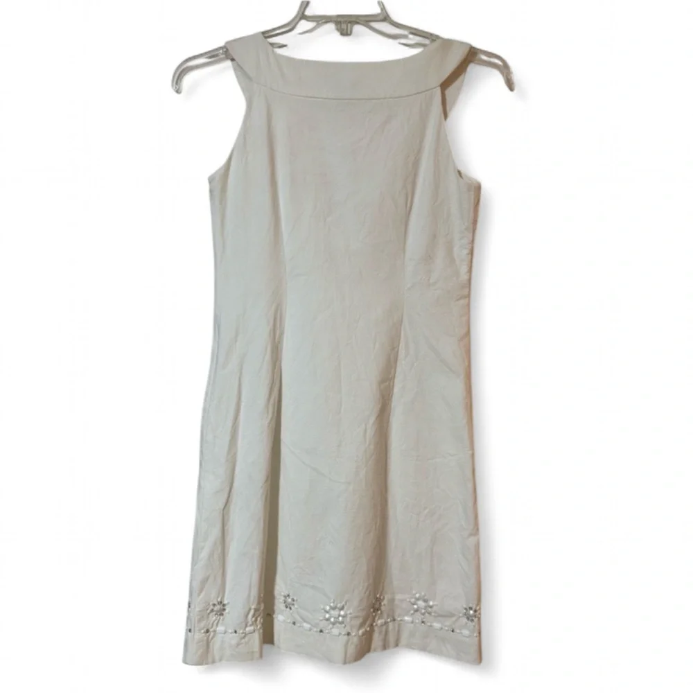 Ann Taylor LOFT White Sleeveless Sheath Dress - Beaded Floral Hem - Size 0 - Picture 6 of 8